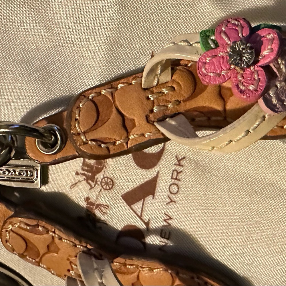 Coach Floral Sandal Keychain - Picture 10 of 10